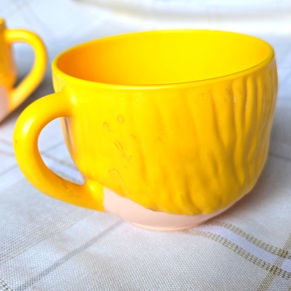 VNTG 1970s Campbell Kids Soup Set Plastic Dolly Dingle Cups - Picture 4 of 12